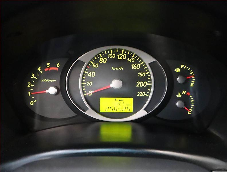 Hyundai Tucson (2007) 2.0 CRDi, 4X4, nová STK - fotka 11 z 17