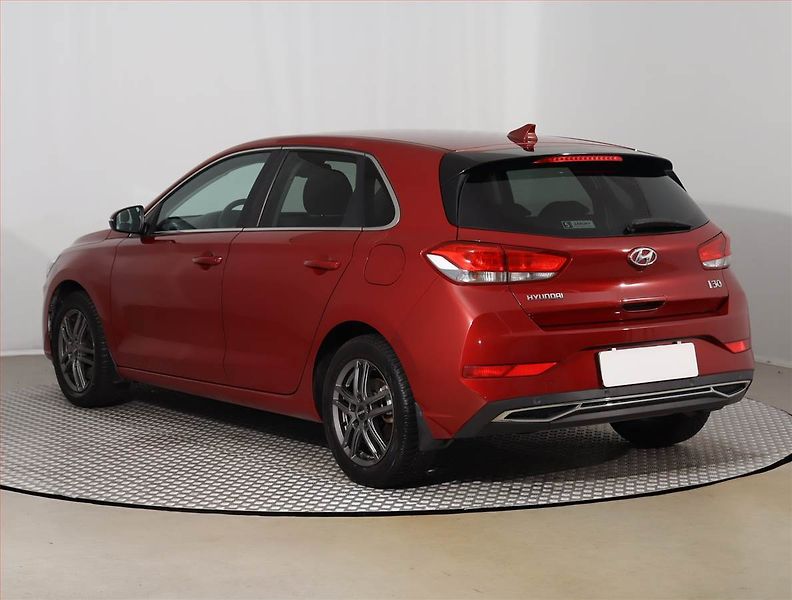 Hyundai i30 (2021) 1.5 DPI, Serv.kniha, Tempomat - fotka 4 z 16