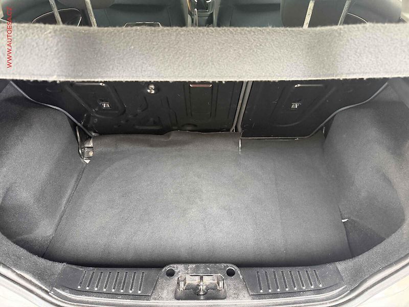 Ford Fiesta (2009) 1.25 i, 2.maj,ČR, STK7/28 - fotka 7 z 16