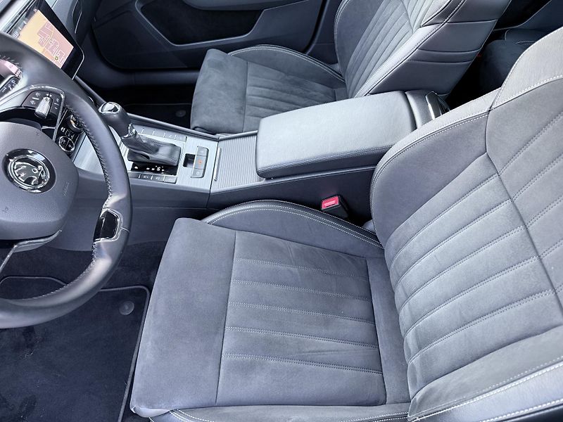 Škoda Superb (2023) 2,0tdi 147kw 4x4 DSG StylePLUS - fotka 40 z 55