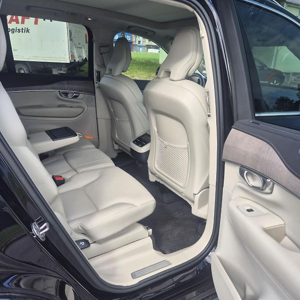 Volvo XC90 (2023) - fotka 11 z 18