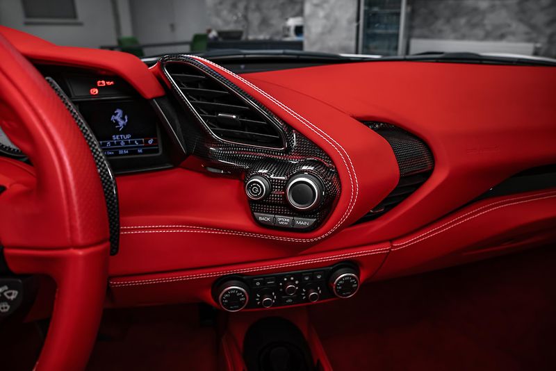 Ferrari 488 GTB LIFT/CAM/PPF/CARBON/EXHAUS - fotka 20 z 27