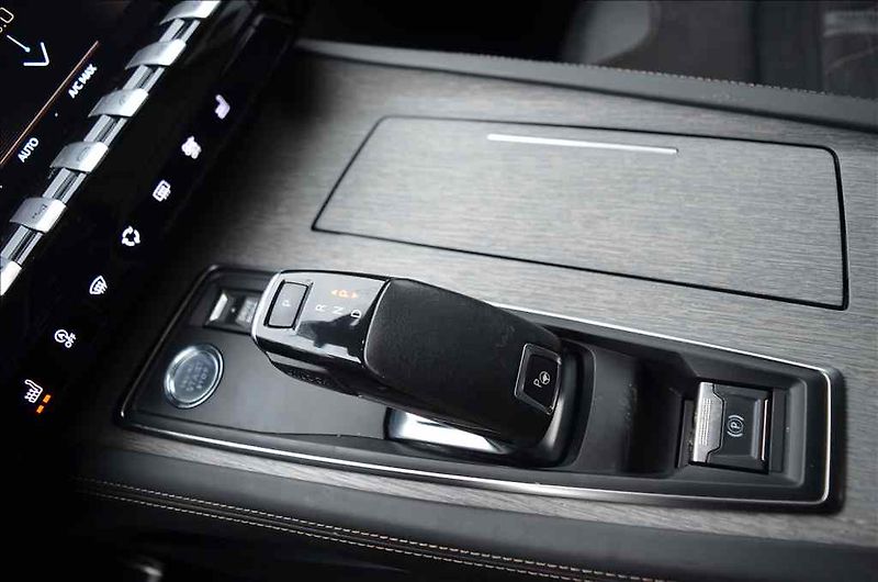Peugeot 508 (2019) 1,6 PT GT LINE - fotka 16 z 23