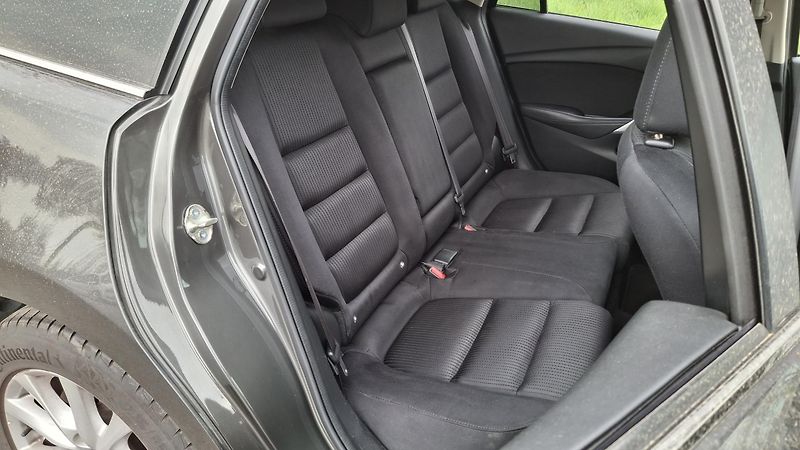 Mazda 6 2.0 benzin Facelit 1. majitel - fotka 15 z 41