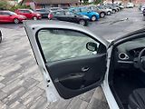 Renault Clio (2012) 1,2 55 KW Klima - náhled 9