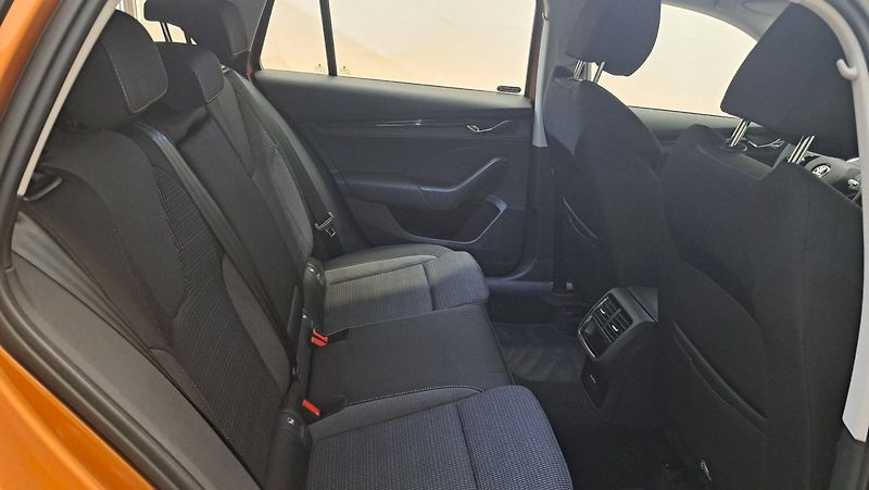 Škoda Octavia (2024) Ambition 1,5 TSI 110 KW - fotka 17 z 23