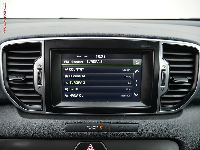 Kia Sportage (2016) 1.6 GDi, ČR, Active, navi - fotka 18 z 22