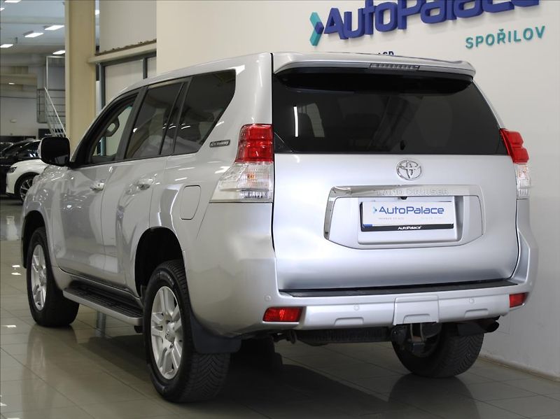 Toyota Land Cruiser 3,0 D-4D Anniversary 120tkm.ČR - fotka 3 z 22