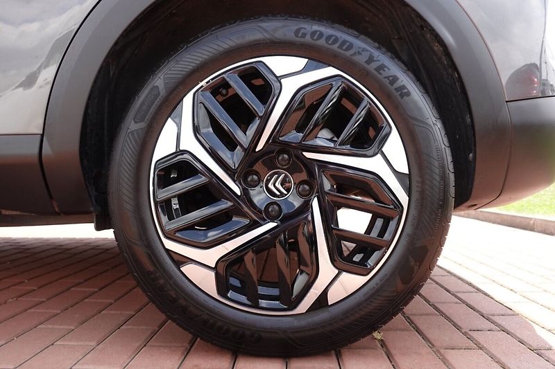 Citroën C4 1.2 Puretech 130 S&S MAN6 Feel - fotka 7 z 29