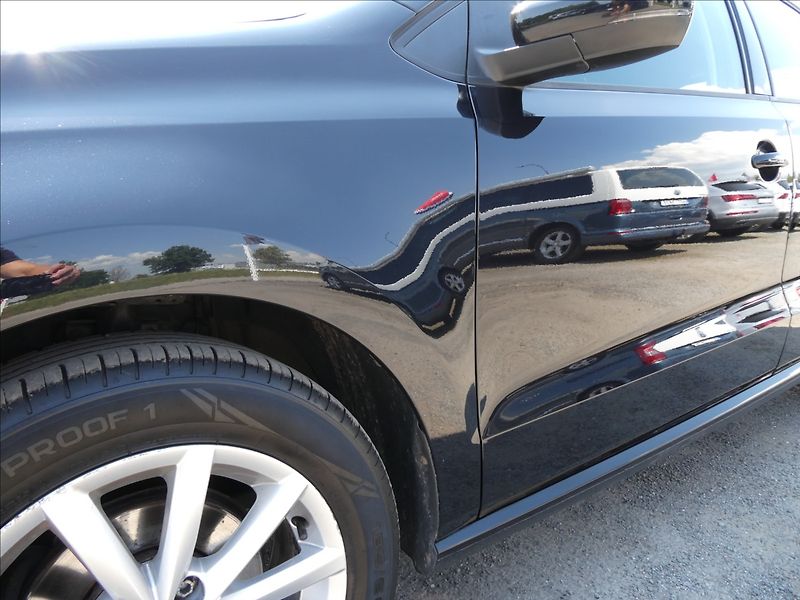 Volkswagen Polo 1,2 TSi 66kW serviska, 2x kola - fotka 15 z 50
