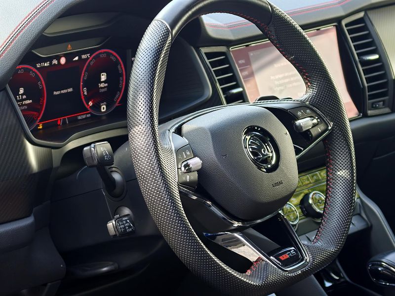 Škoda Kodiaq 2,0 TSi RS - fotka 12 z 26