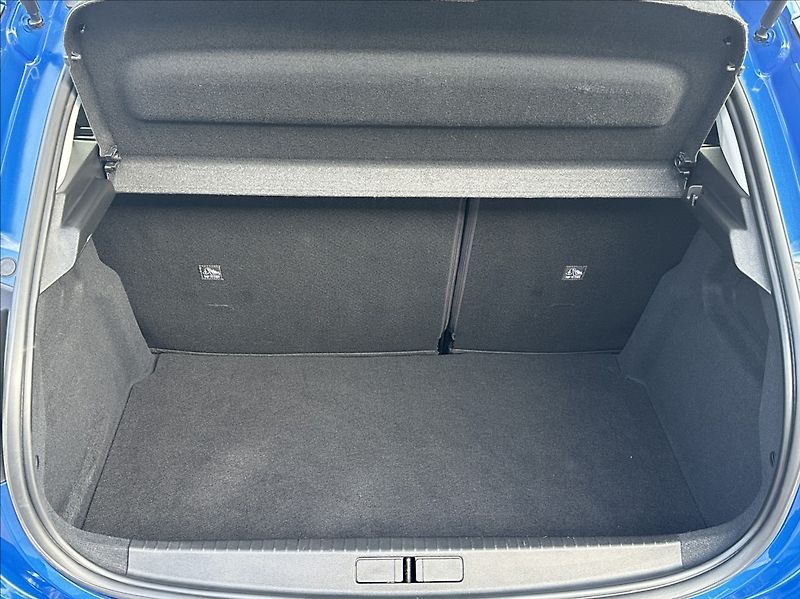 Opel Corsa 1,2 Turbo 100PS  Elegance - fotka 43 z 56