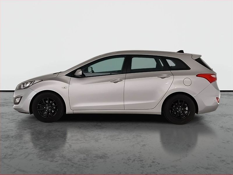 Hyundai i30 (2016) 1.6 CRDi, Serv.kniha, Xenony - fotka 3 z 21