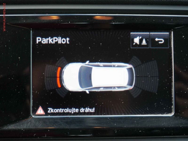 Škoda Octavia (2016) 1.4TSi, ČR, Style, TZ - fotka 17 z 19