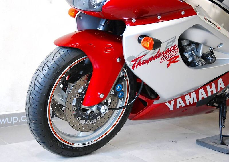 Yamaha YZF 1000 R Thunderace (1998) - fotka 16 z 20