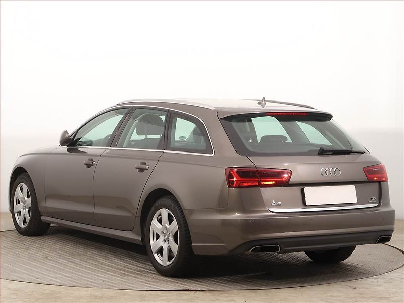 Audi A6 (2015) 3.0 TDI, 4X4, Automat, Navi - fotka 4 z 15
