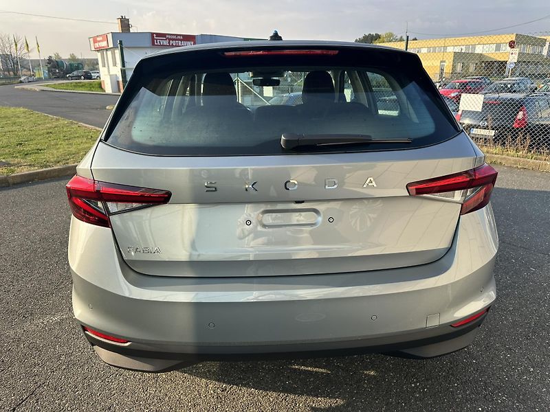 Škoda Fabia CLASSIC 1.0TSI 85kW + tažné - fotka 5 z 13