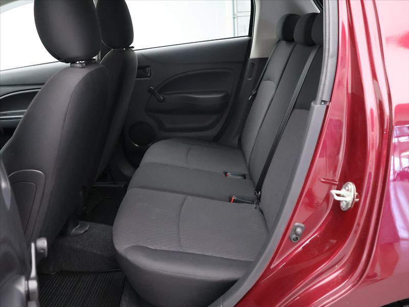 Mitsubishi Space Star 1,0 i Klimatizace CZ - fotka 13 z 26