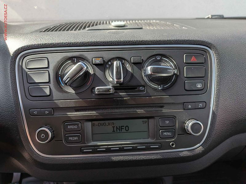 Škoda Citigo (2012) 1.0 MPI, ČR, Ambition - fotka 12 z 12