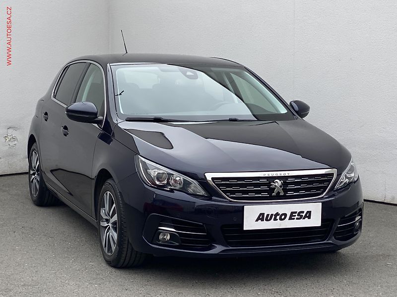 Peugeot 308 (2019) 1.2PT, Allure, AT, navi, TZ - fotografie inzerátu