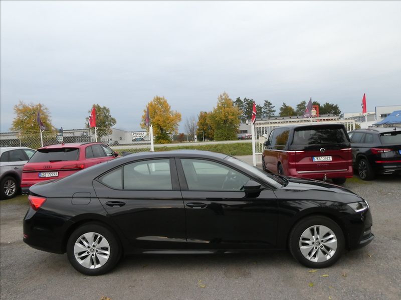 Škoda Octavia 2,0 TDi 110kW serviska,ČR,DPH - fotka 12 z 46