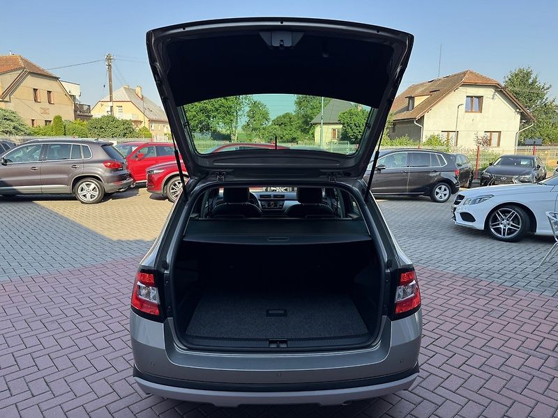 Škoda Fabia (2016) 1.2TSi Scout Digi Klima - fotka 19 z 44