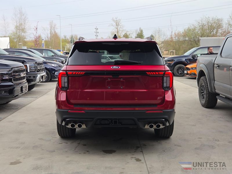 Ford Explorer (2026) Explorer ST  400 PS - fotka 4 z 14