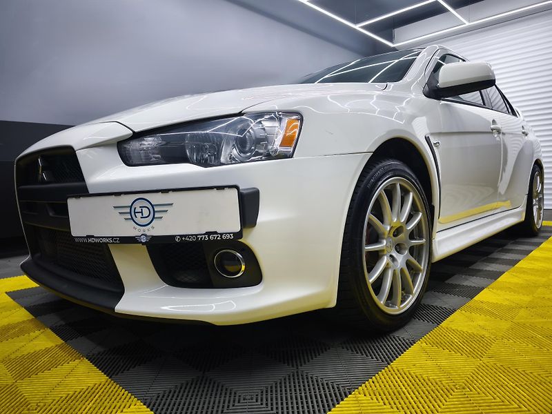 Mitsubishi Lancer (2011) EVO X - fotka 16 z 34