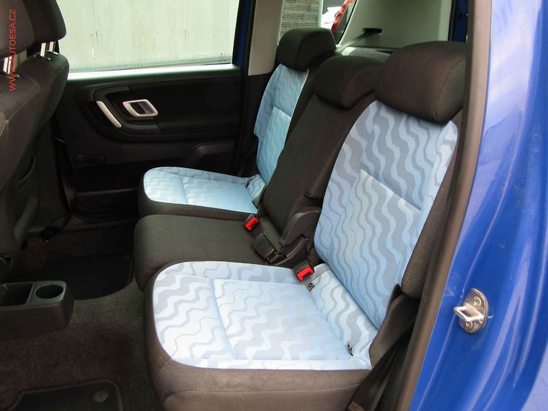 Škoda Roomster (2008) 1.4 i, AC, tažné - fotka 10 z 16
