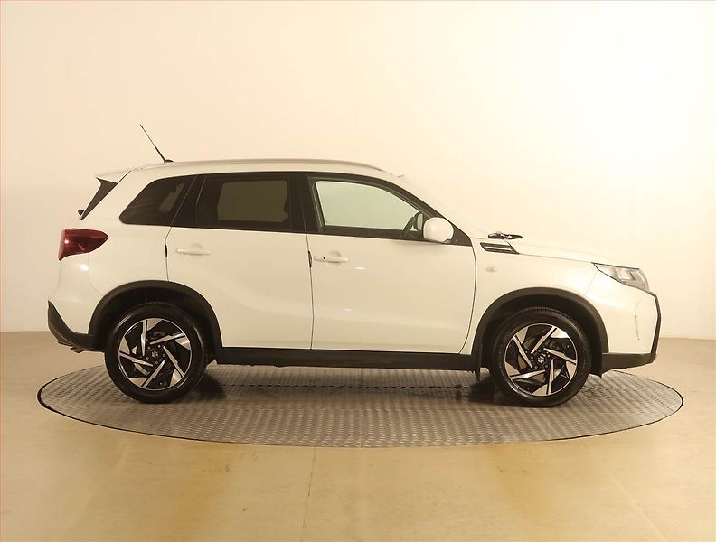 Suzuki Vitara (2024) GL + 1.4 BoosterJet - fotka 6 z 20