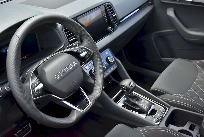 Škoda Karoq (2026) Sportline 1,5 TSI 110 kW 7° au - fotka 47 z 47