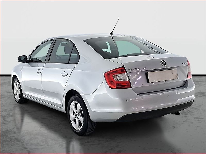 Škoda Rapid (2013) Ambition 1.2 TSI, Serv.kniha - fotka 4 z 17