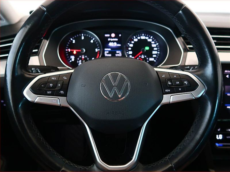 Volkswagen Passat (2021) 2.0 TDI, Automat, Serv.kniha - fotka 17 z 20