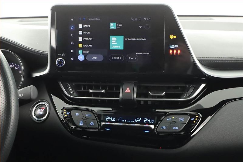 Toyota C-HR (2023) GR Sport 2.0 Hybrid - fotka 11 z 20