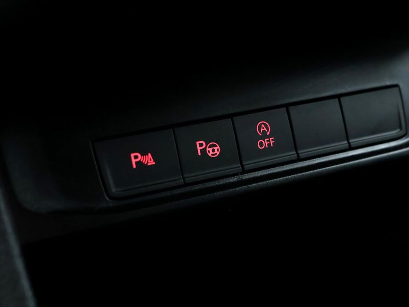 Volkswagen Caddy 2,0 TDI 110kW Alltrack 1.Maj - fotka 22 z 30