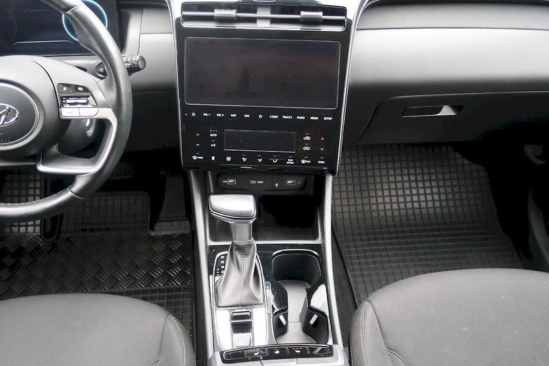 Hyundai Tucson (2023) Smart Navi 1,6 T-GDI MHEV DCT7 - fotka 9 z 30