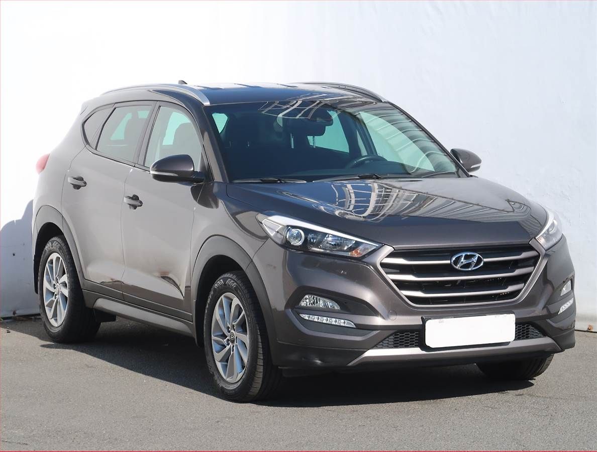 Hyundai Tucson Trikolor 1.7 CRDi, ČR,1.maj
