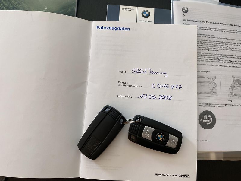 BMW Řada 5 (2008) 2.0D,PLNÝ SERVIS,2SADY ALU - fotka 38 z 52