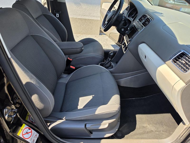 Volkswagen Polo 1.0 MPI Park Senzor Fresch - fotka 11 z 20