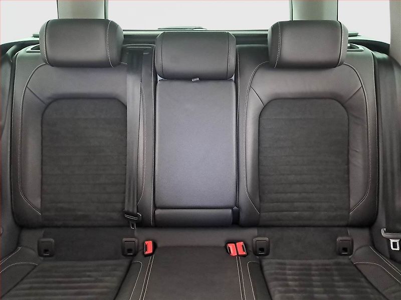 Volkswagen Passat (2020) Elegance 2.0 TDI - fotka 10 z 17