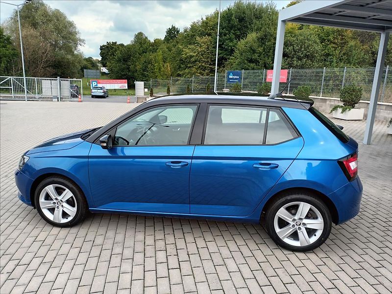 Škoda Fabia 1,2 TSI,66KW,TEMPOMAT,DIGIKLIM - fotka 8 z 35