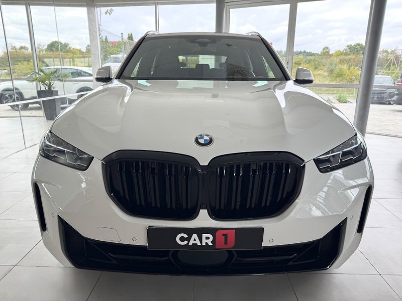 BMW X5 40i xDrive*280kW*Laser*Panoram - fotka 3 z 45