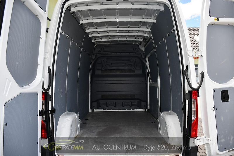 Mercedes-Benz Sprinter 211 CDI L2H2 (W907) 155k - fotka 29 z 37
