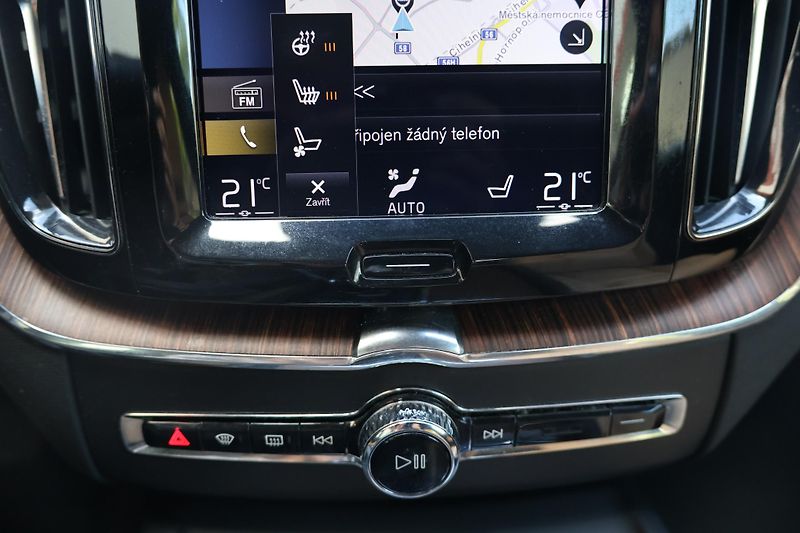 Volvo XC60 (2018) T5 AWD Inscription - fotka 18 z 26