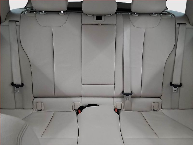 BMW Řada 3 (2014) 320 d xDrive, 4X4, Automat - fotka 10 z 23