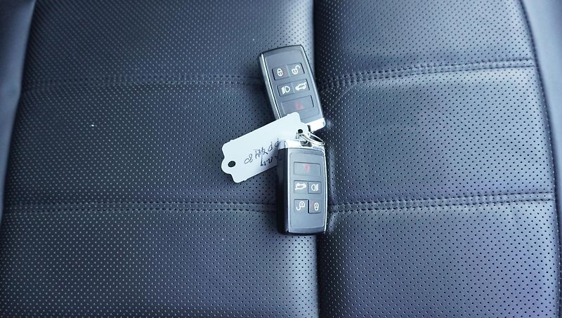 Land Rover Range Rover Sport SPORT 3,0I P400 AUT. 4WD - fotka 48 z 48