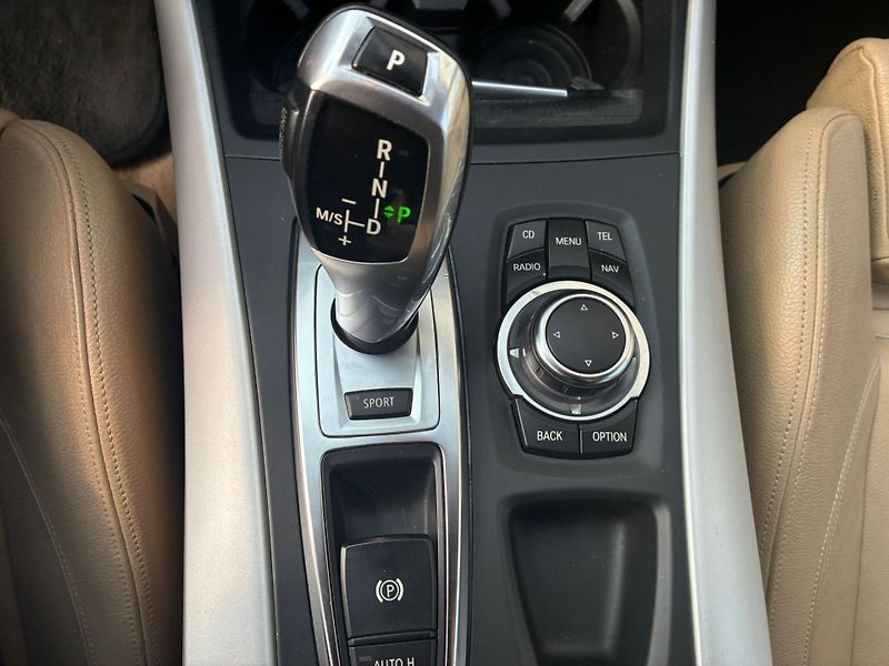 BMW X5 (2011) 40D, 3.0D, 225KW, XDRIVE - fotka 15 z 22