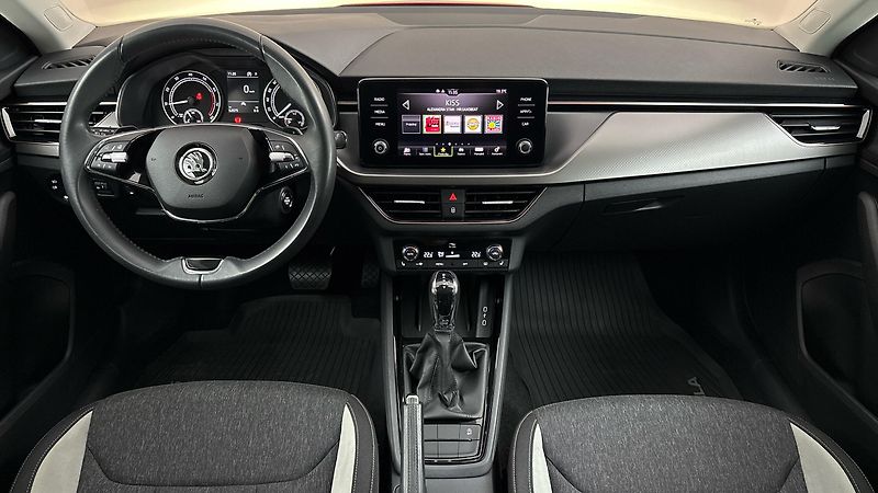 Škoda Scala 1.0 TSI DSG Style - fotka 8 z 25