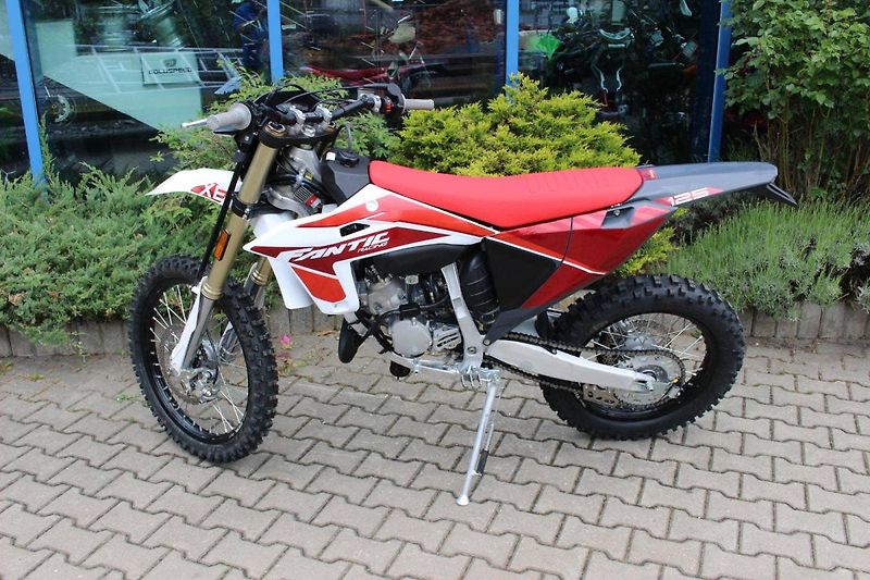 Fantic XE 125 (2025) 2025  2t ostré enduro / Yamaha - fotka 6 z 7