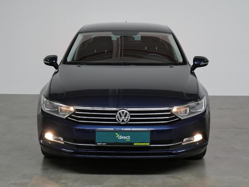 Volkswagen Passat - fotka 4 z 23